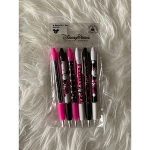 New! Disney Parks Minnie Mouse 6pk Pens